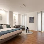 The Golden Duo Two Luxury Units In One Building By Aura Luxury Collection *