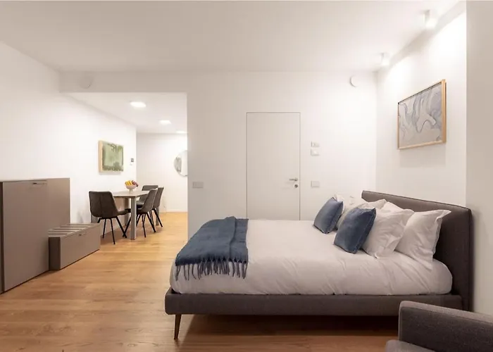 The Golden Duo Two Luxury Units In One Building By Aura Luxury Collection Côme