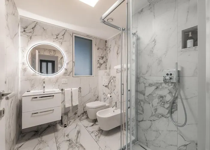 Appartamento The Golden Duo Two Luxury Units In One Building By Aura Luxury Collection Côme