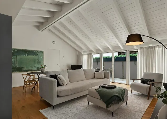 The Golden Duo Two Luxury Units In One Building By Aura Luxury Collection *