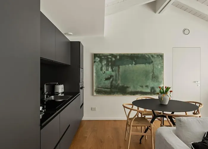 The Golden Duo Two Luxury Units In One Building By Aura Luxury Collection Appartamento *