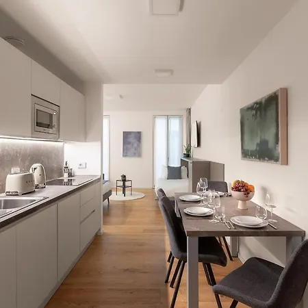 Apartament The Golden Duo Two Luxury Units In One Building By Aura Luxury Collection *