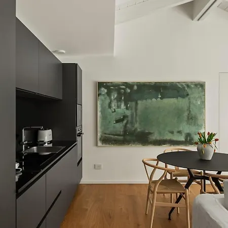 The Golden Duo Two Luxury Units In One Building By Aura Luxury Collection Apartament *